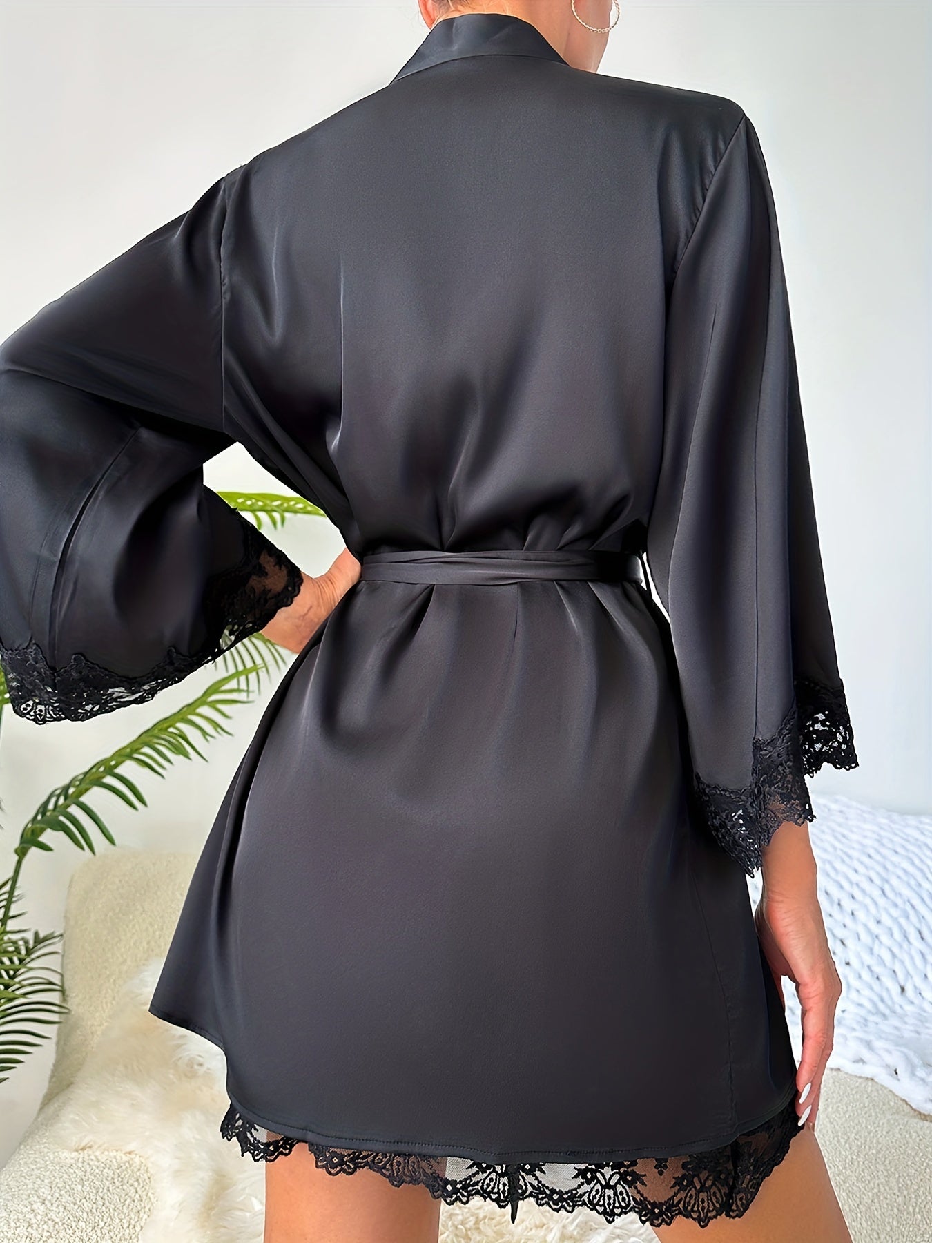 Conjunto de pijama elegante de renda e cetim - camisola com decote em V e manga comprida