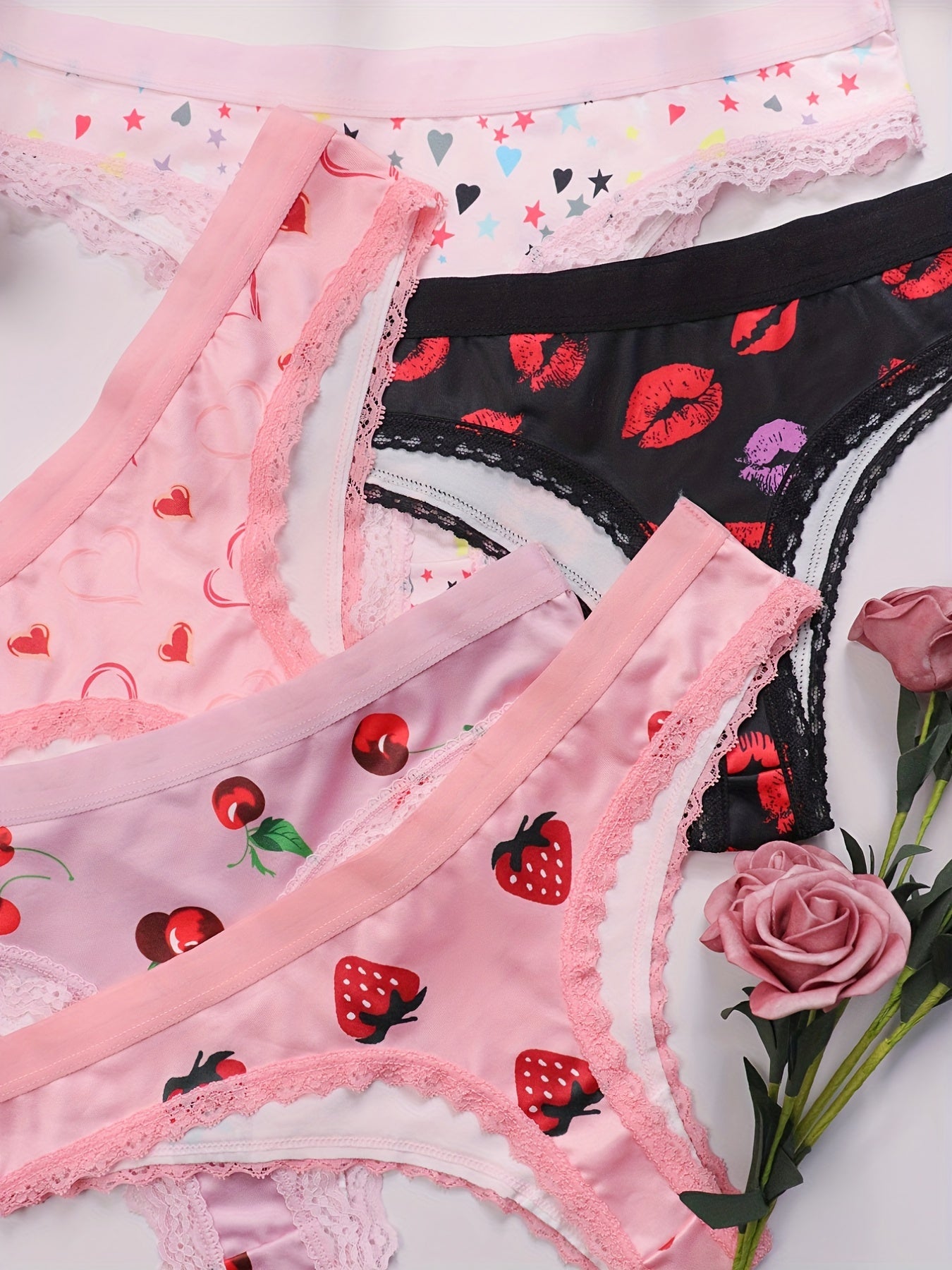 5 peças de calcinhas íntimas com estampas fofas, confortáveis e com acabamento em renda