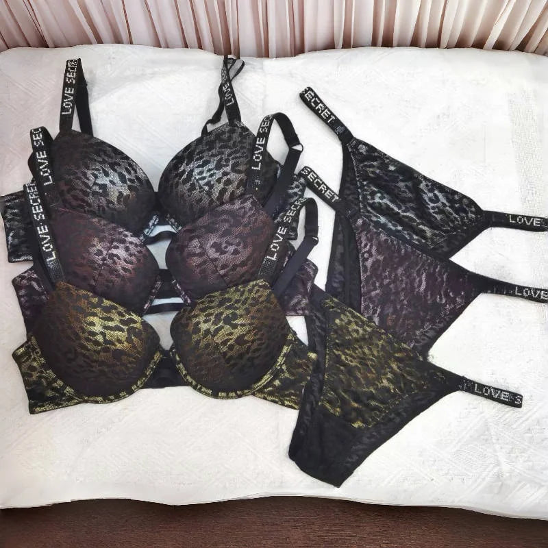 Conjunto de sutiã sexy com letras de leopardo e strass, sutiã feminino, roupa íntima para meninas