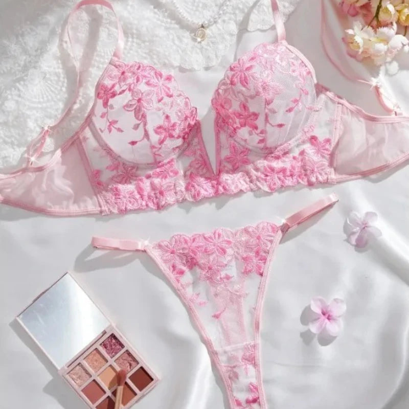 Conjunto de lingerie feminina ultra sexy e romântica, sutiã push-up com decote em V profundo