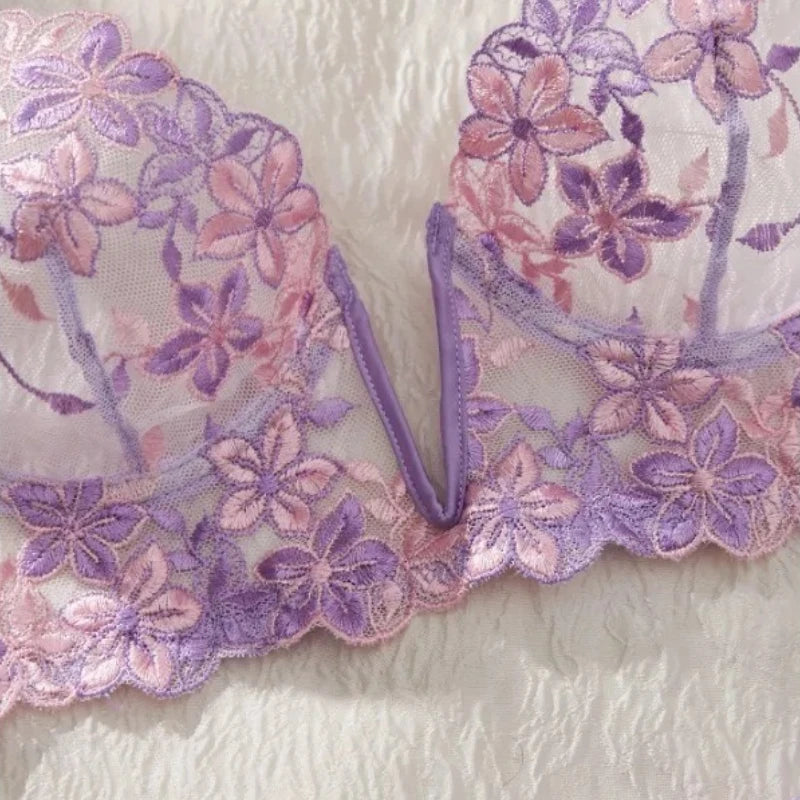 Conjunto de lingerie feminina ultra sexy e romântica, sutiã push-up com decote em V profundo